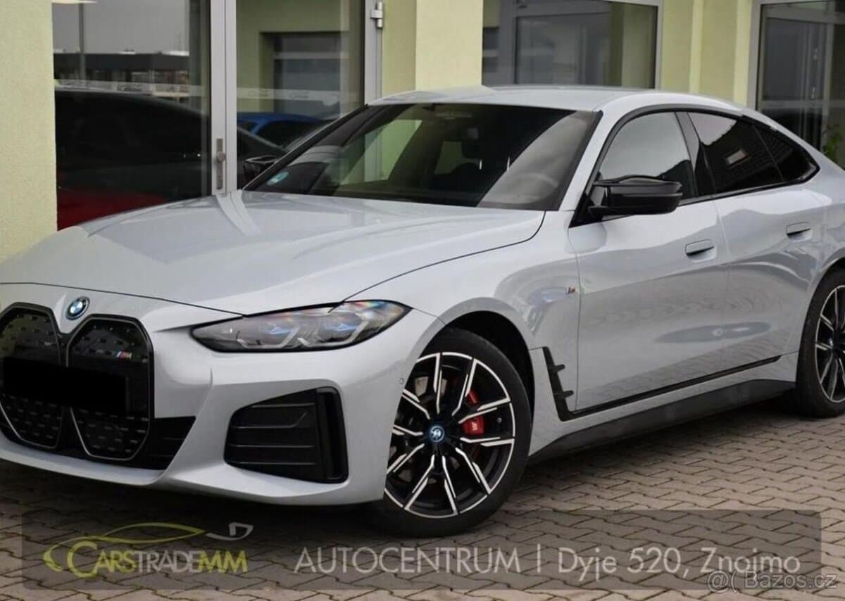 2023 BMW M5