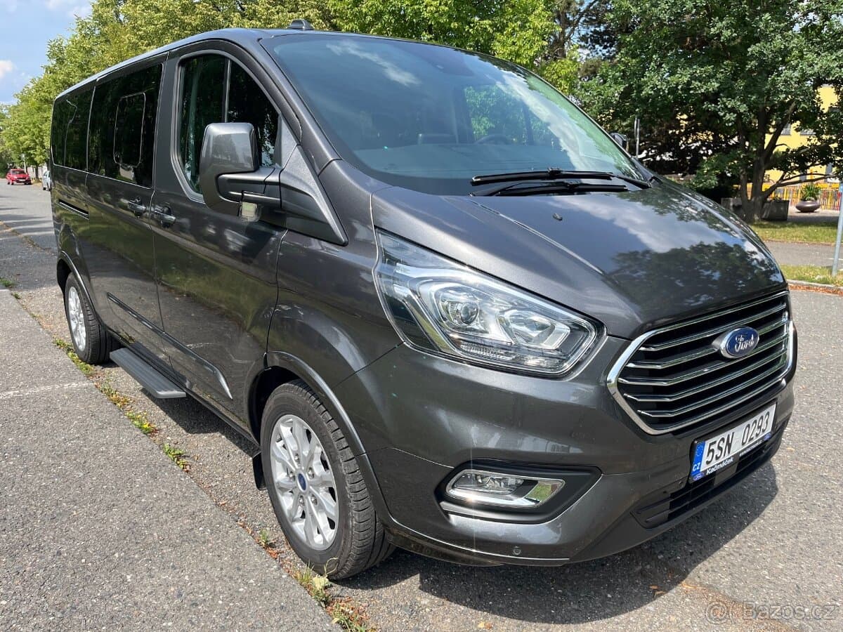 2021 Ford TOURNEO