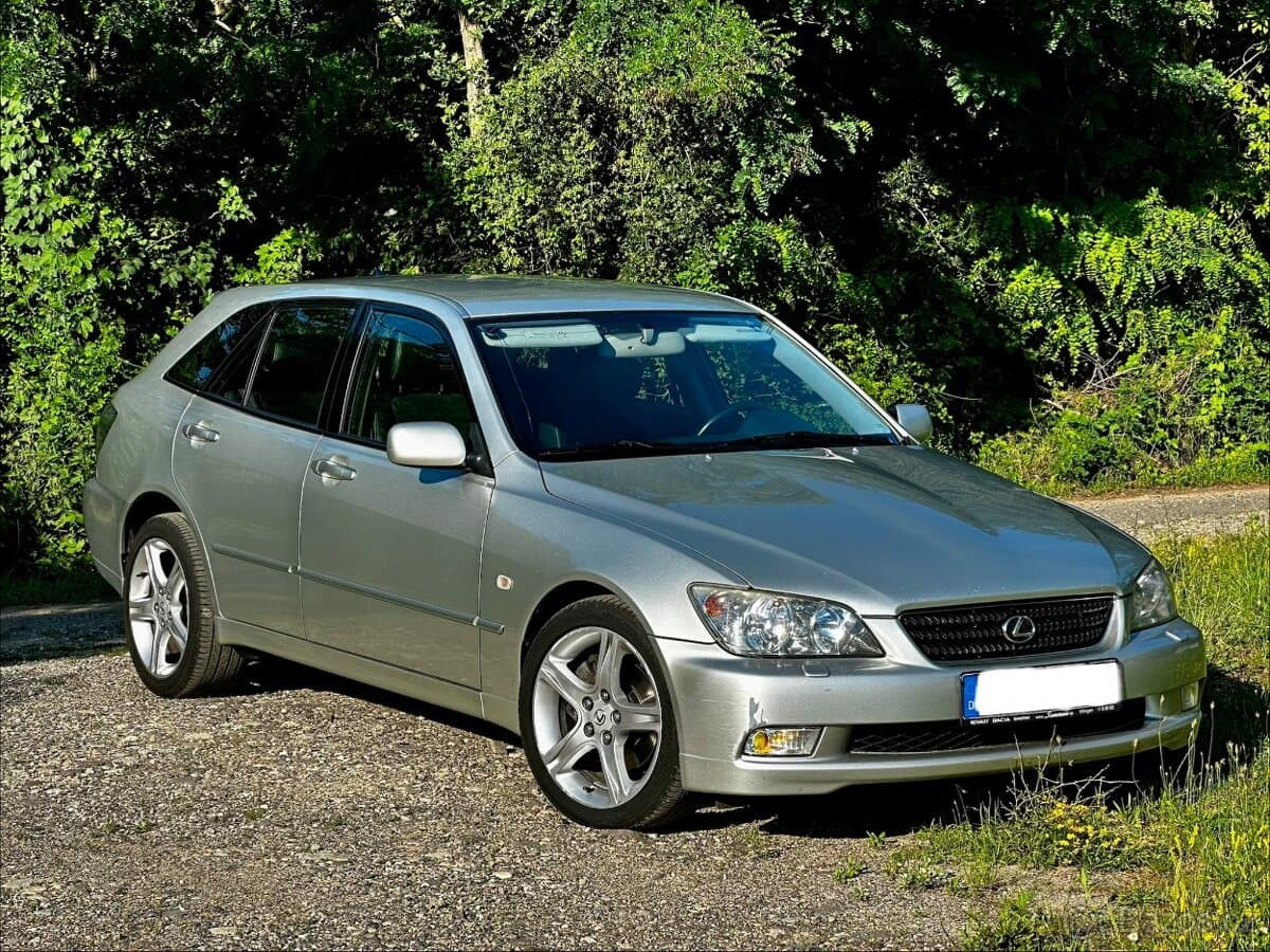 2002 Lexus OSTATNÍ