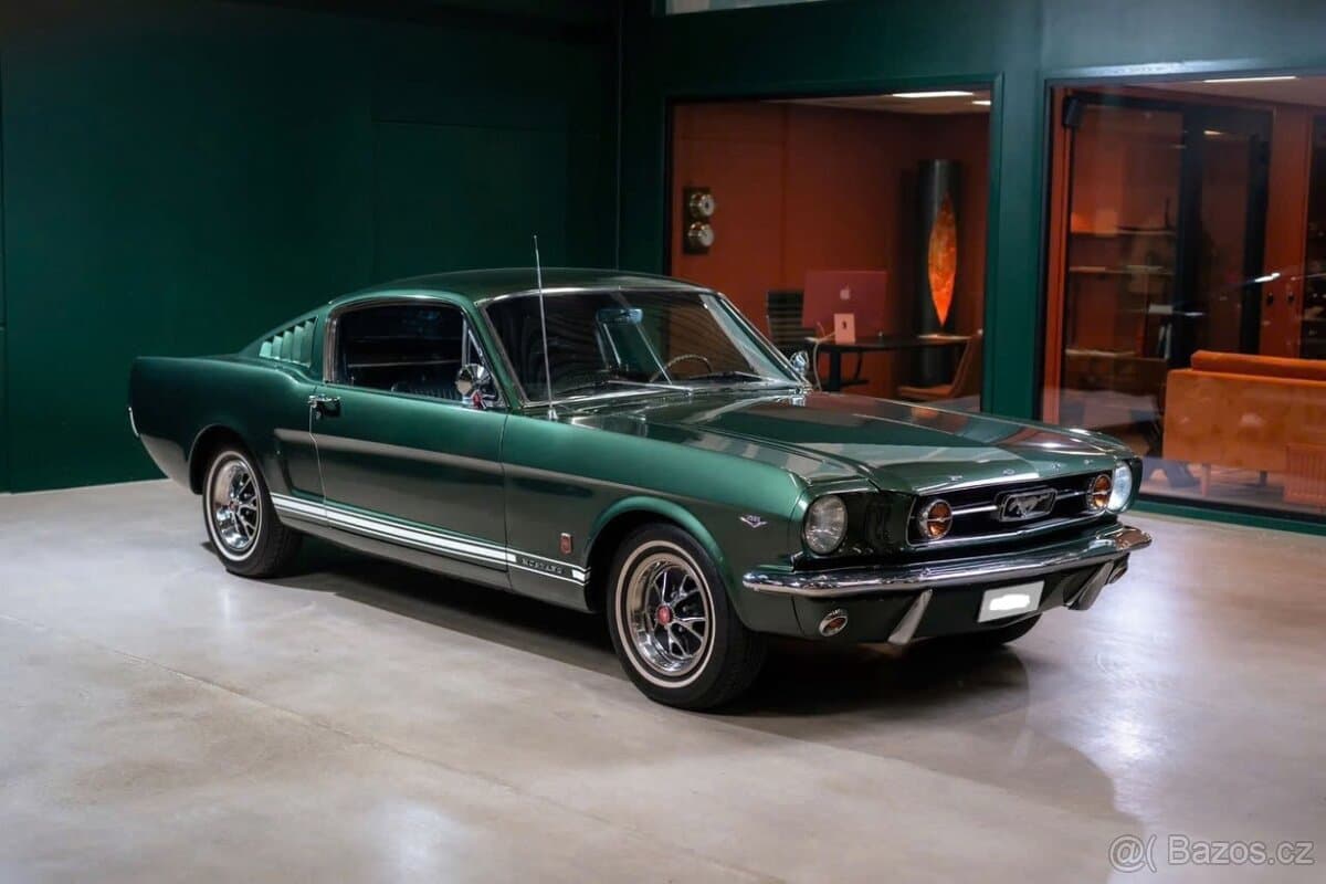 1966 Ford MUSTANG