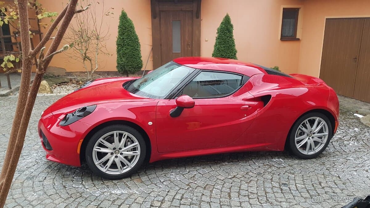 2015 Alfa Romeo 4C