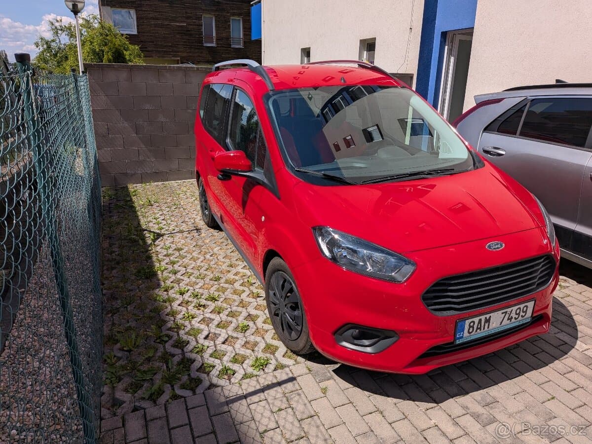 2021 Ford TOURNEO