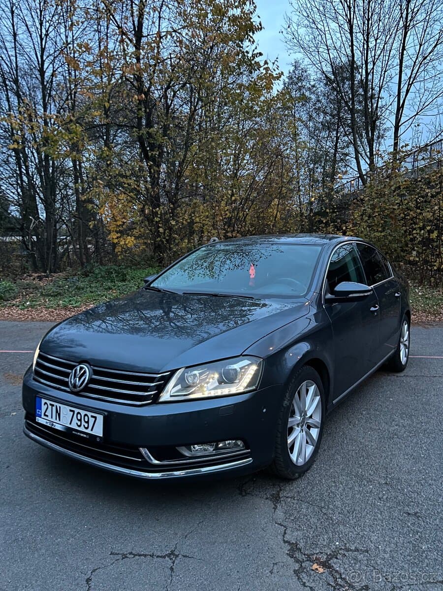 2012 Volkswagen PASSAT