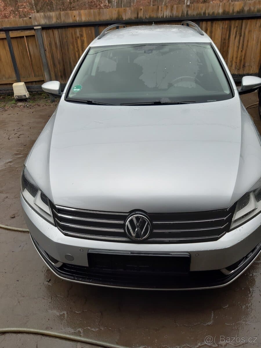 2012 Volkswagen PASSAT
