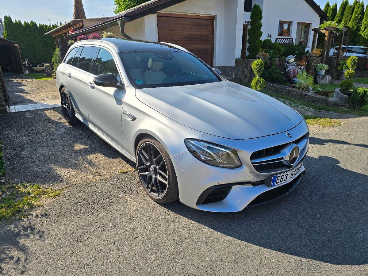 2017 Mercedes-Benz OSTATNÍ