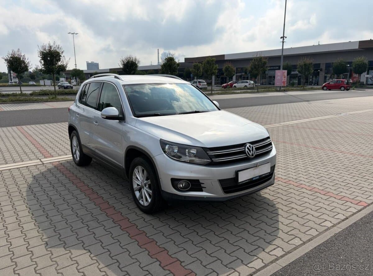 2012 Volkswagen TIGUAN