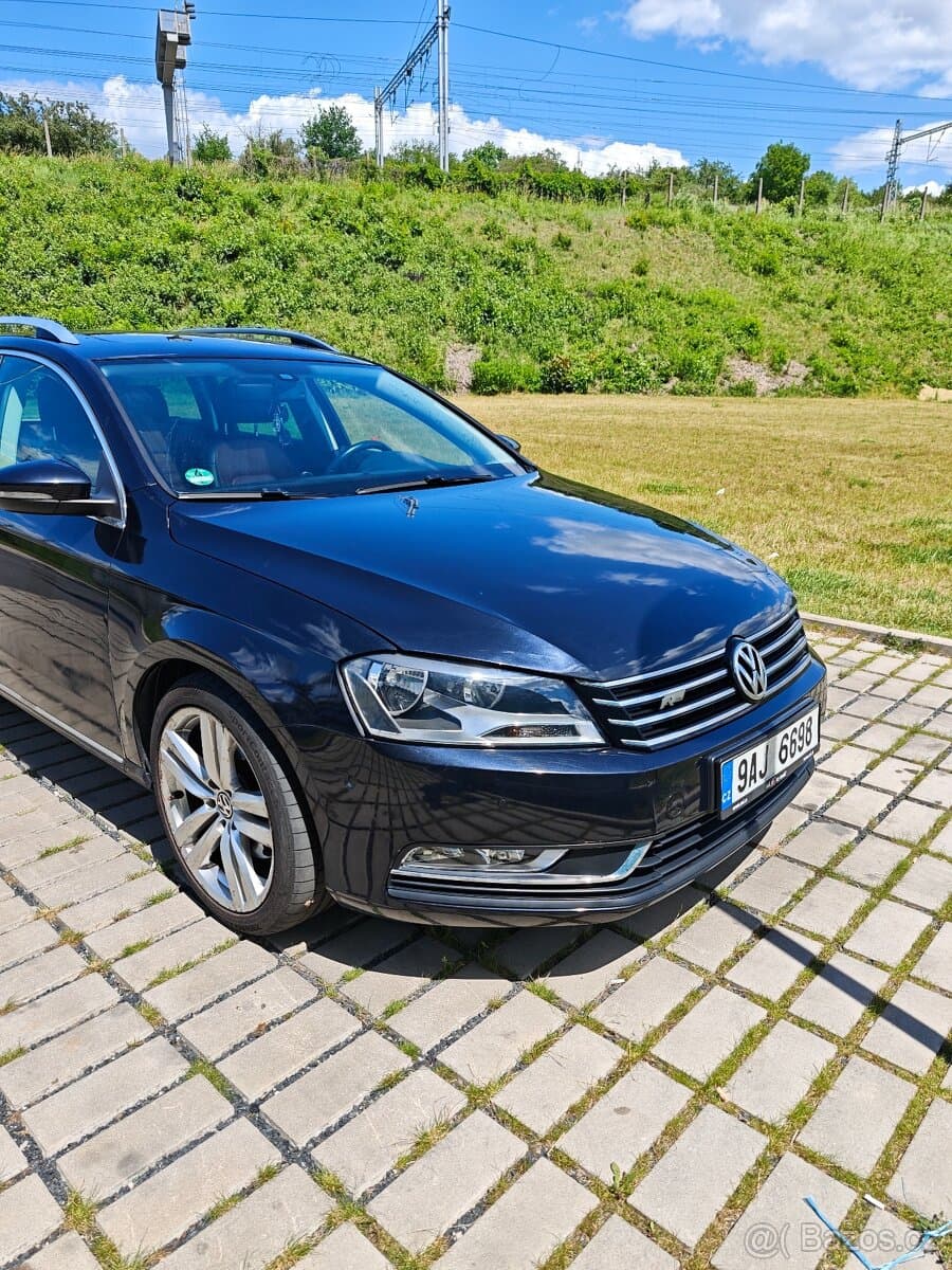 2011 Volkswagen PASSAT
