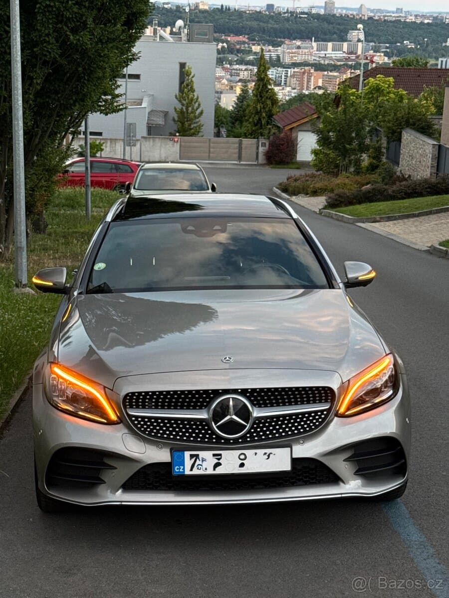 2019 Mercedes-Benz OSTATNÍ