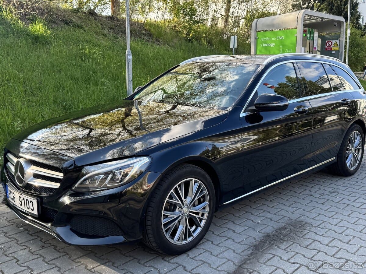 2017 Mercedes-Benz OSTATNÍ
