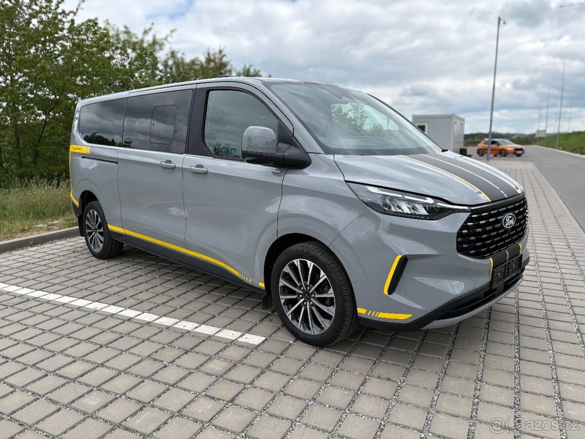 2025 Ford TOURNEO