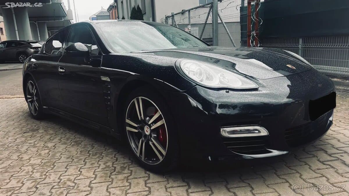 2011 Porsche PANAMERA