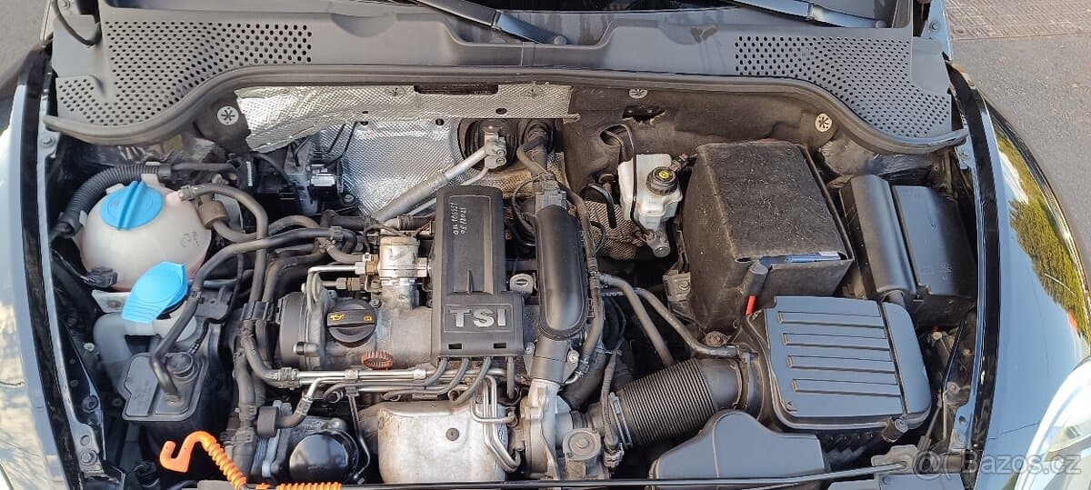 2012 Volkswagen BEETLE