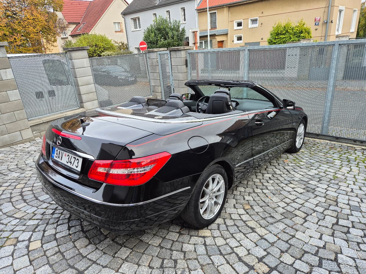 2011 Mercedes-Benz OSTATNÍ