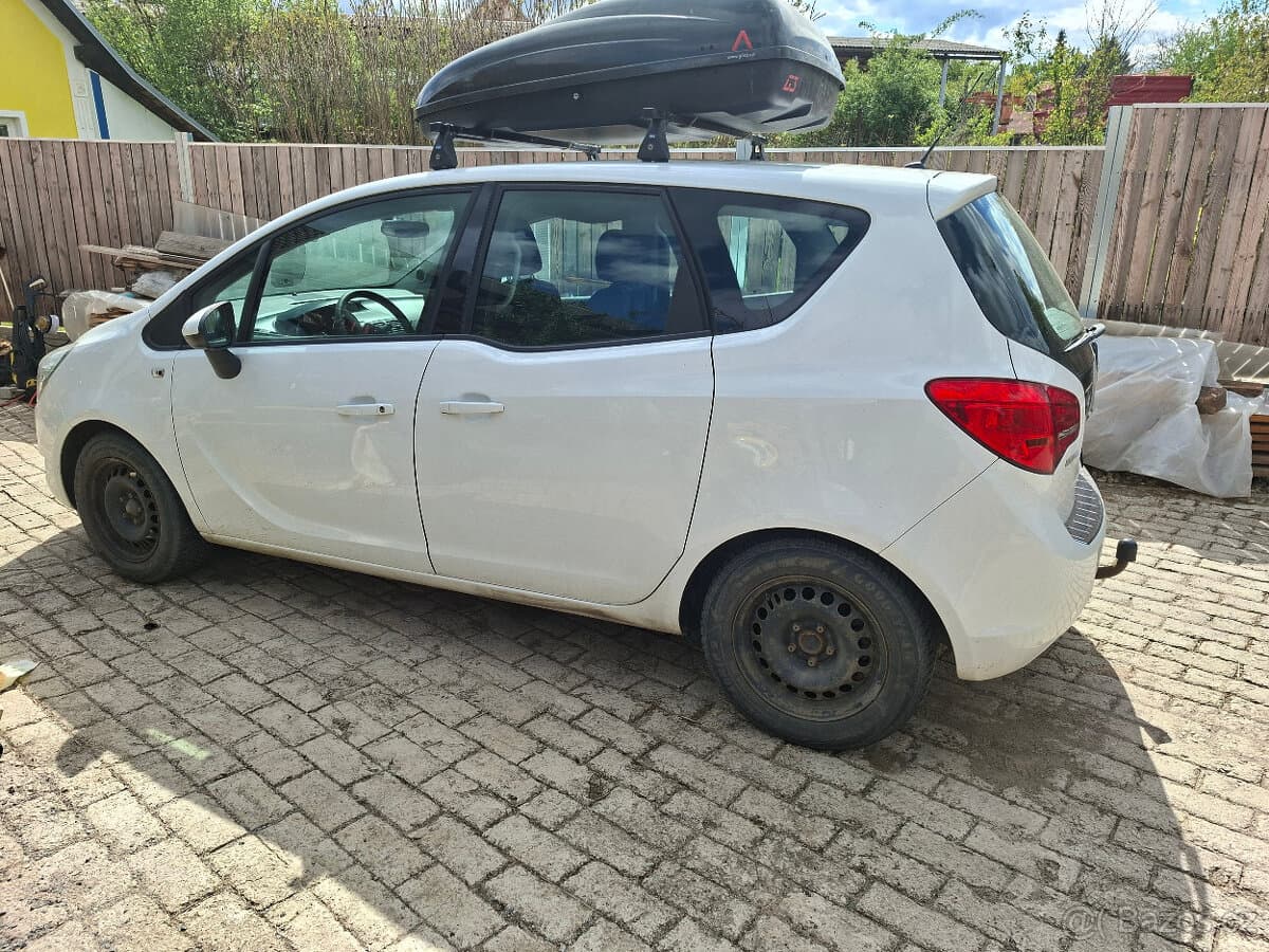 2016 Opel MERIVA