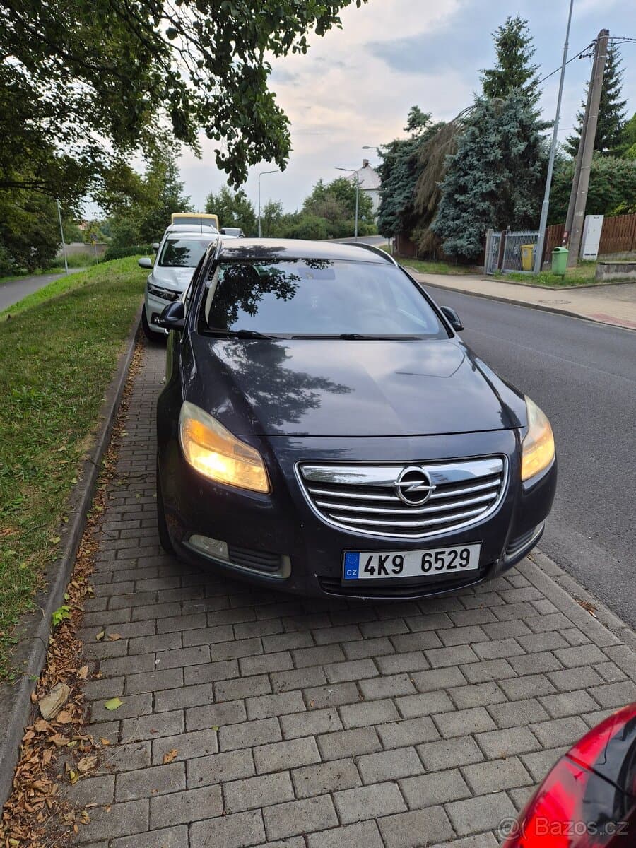 2010 Opel INSIGNIA