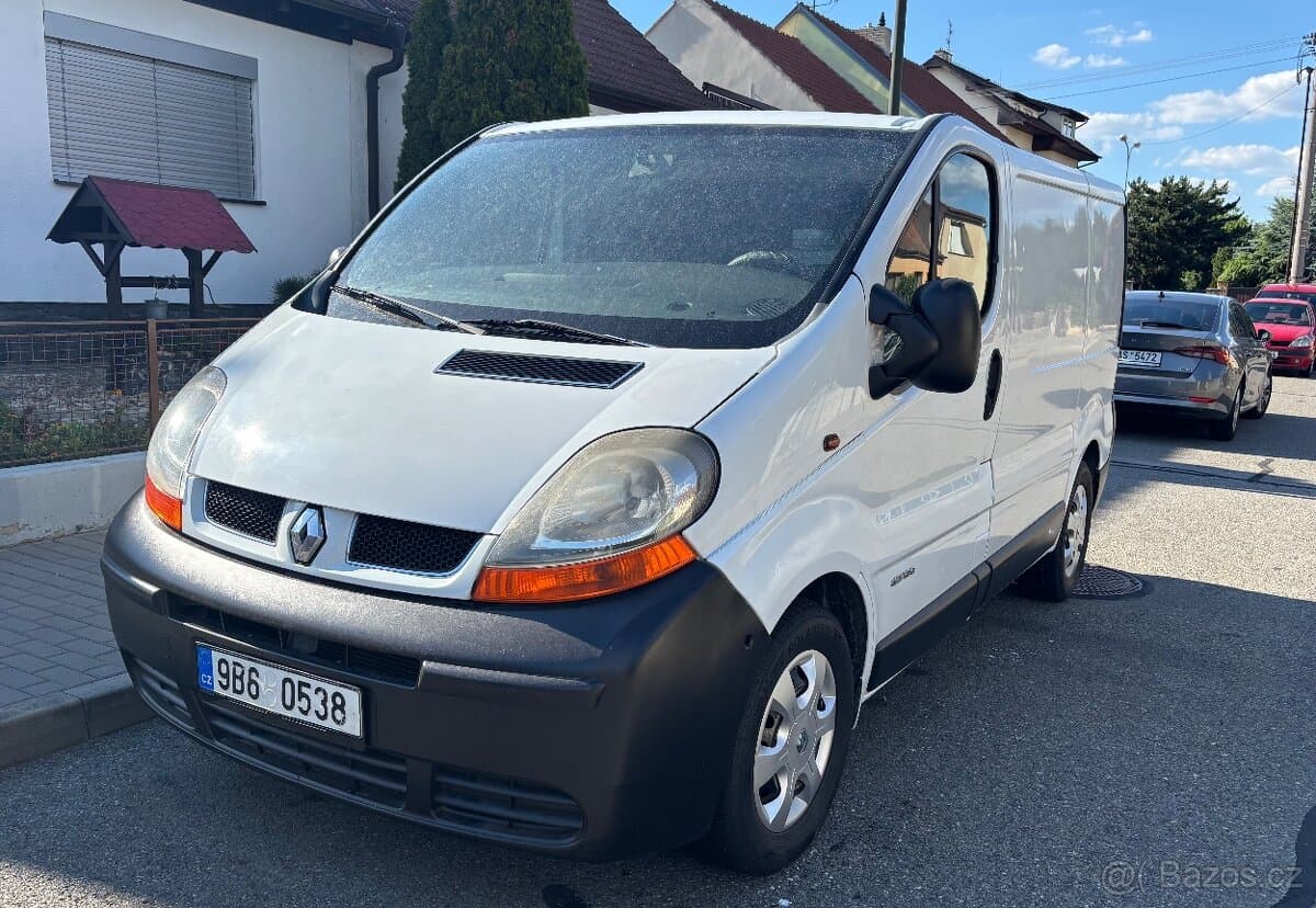 2005 Renault TRAFIC