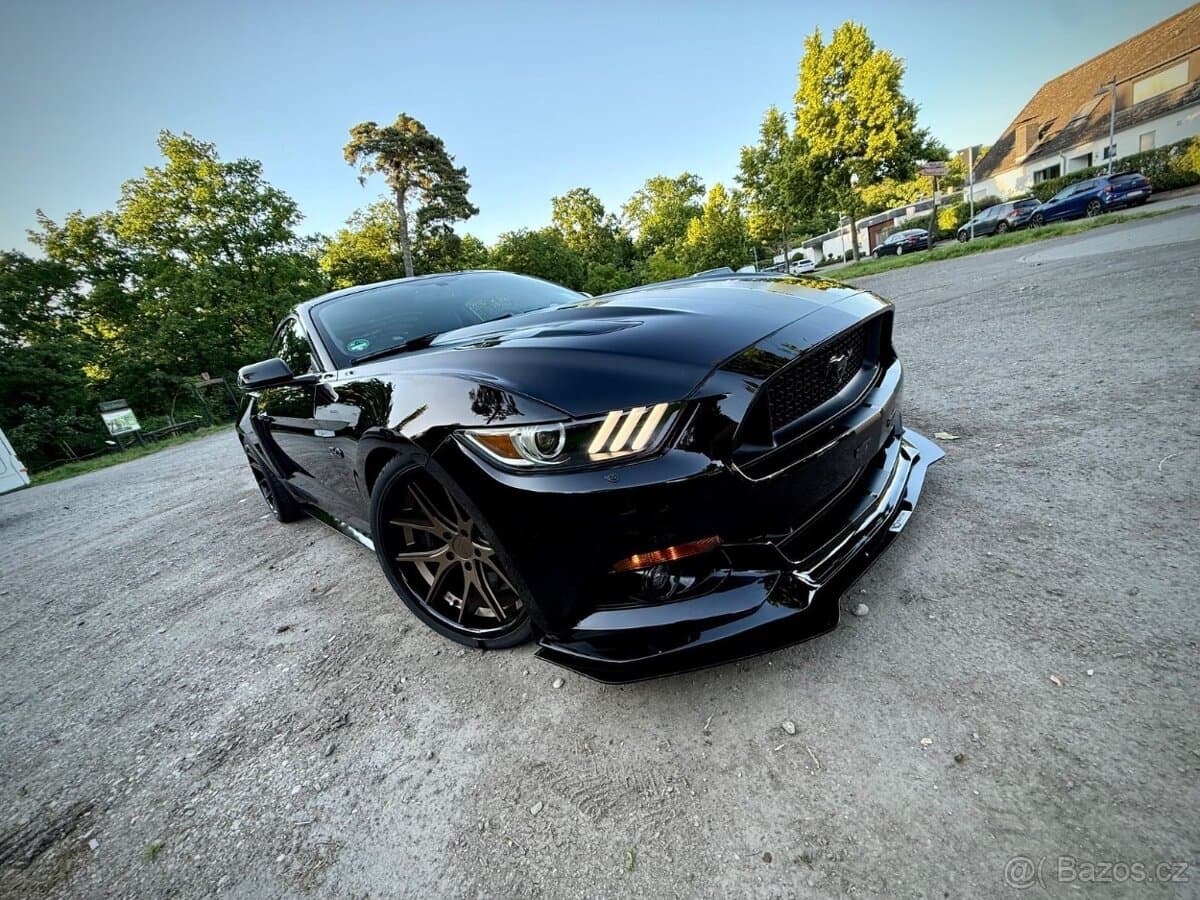 2015 Ford MUSTANG