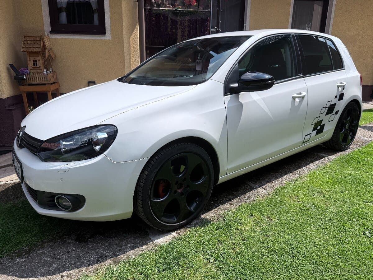 2011 Volkswagen GOLF