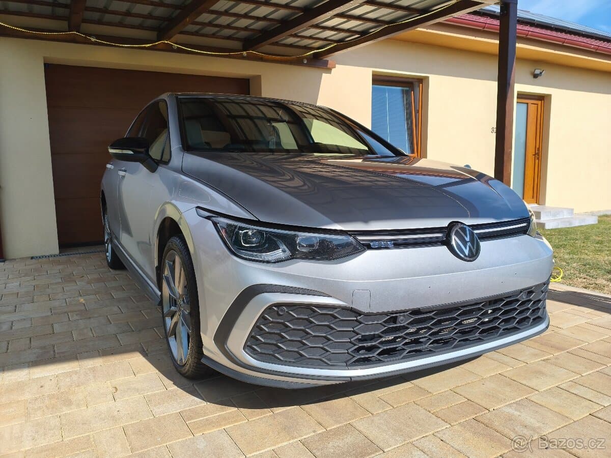 2022 Volkswagen GOLF