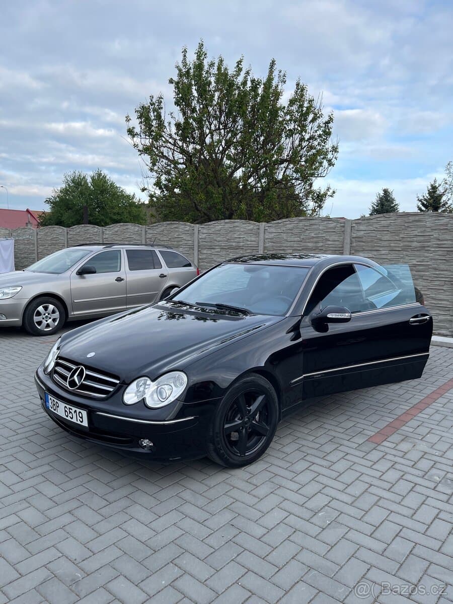 2002 Mercedes-Benz CLK