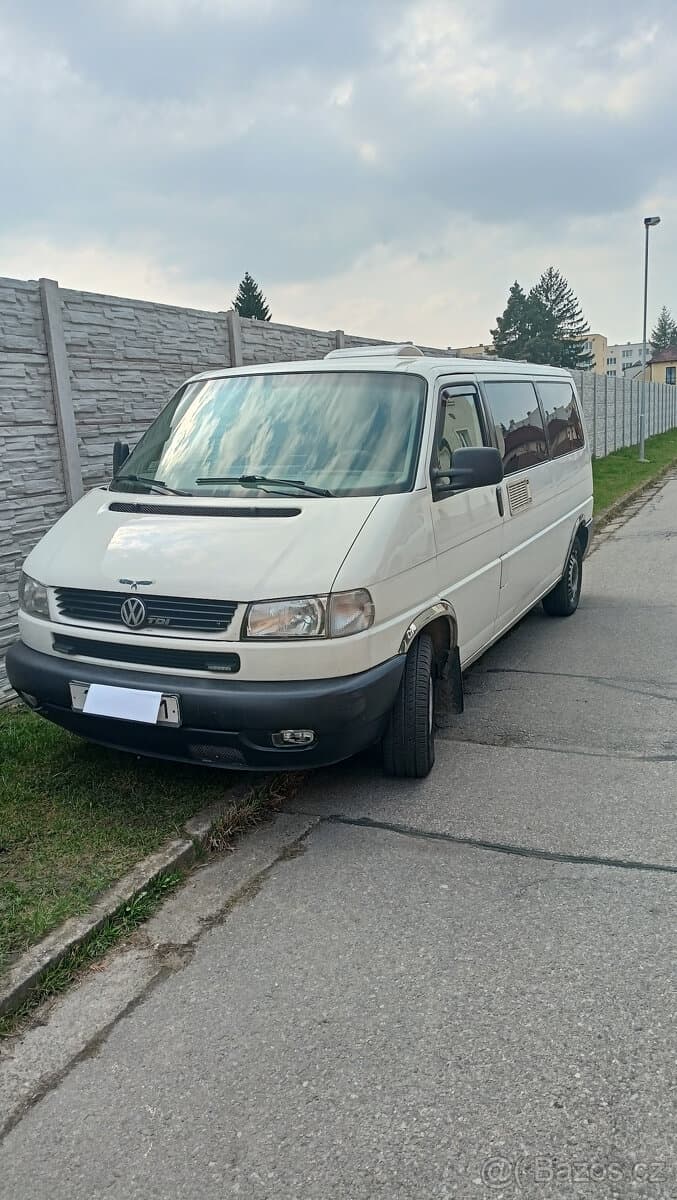 2000 Volkswagen CARAVELLE