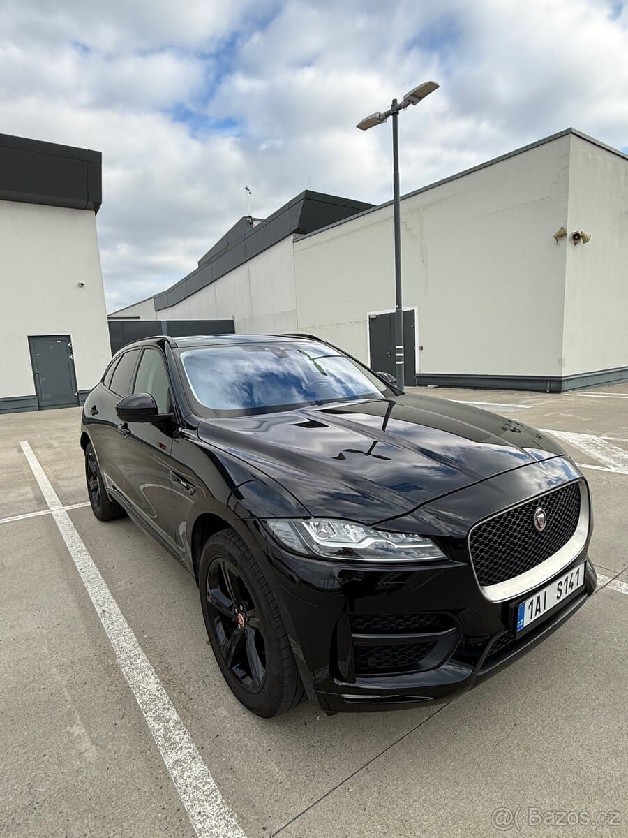 2016 Jaguar F-PACE