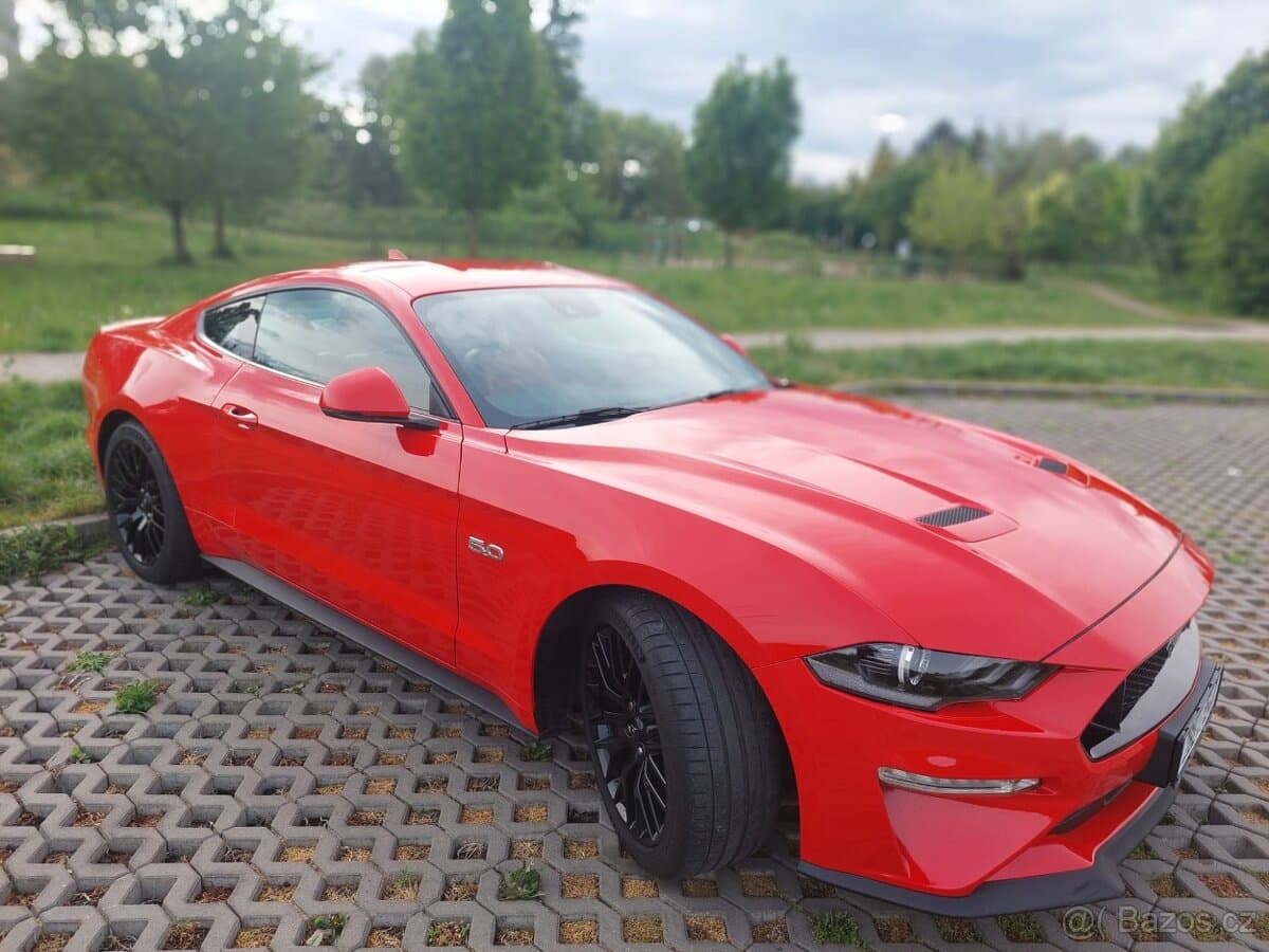 2020 Ford MUSTANG