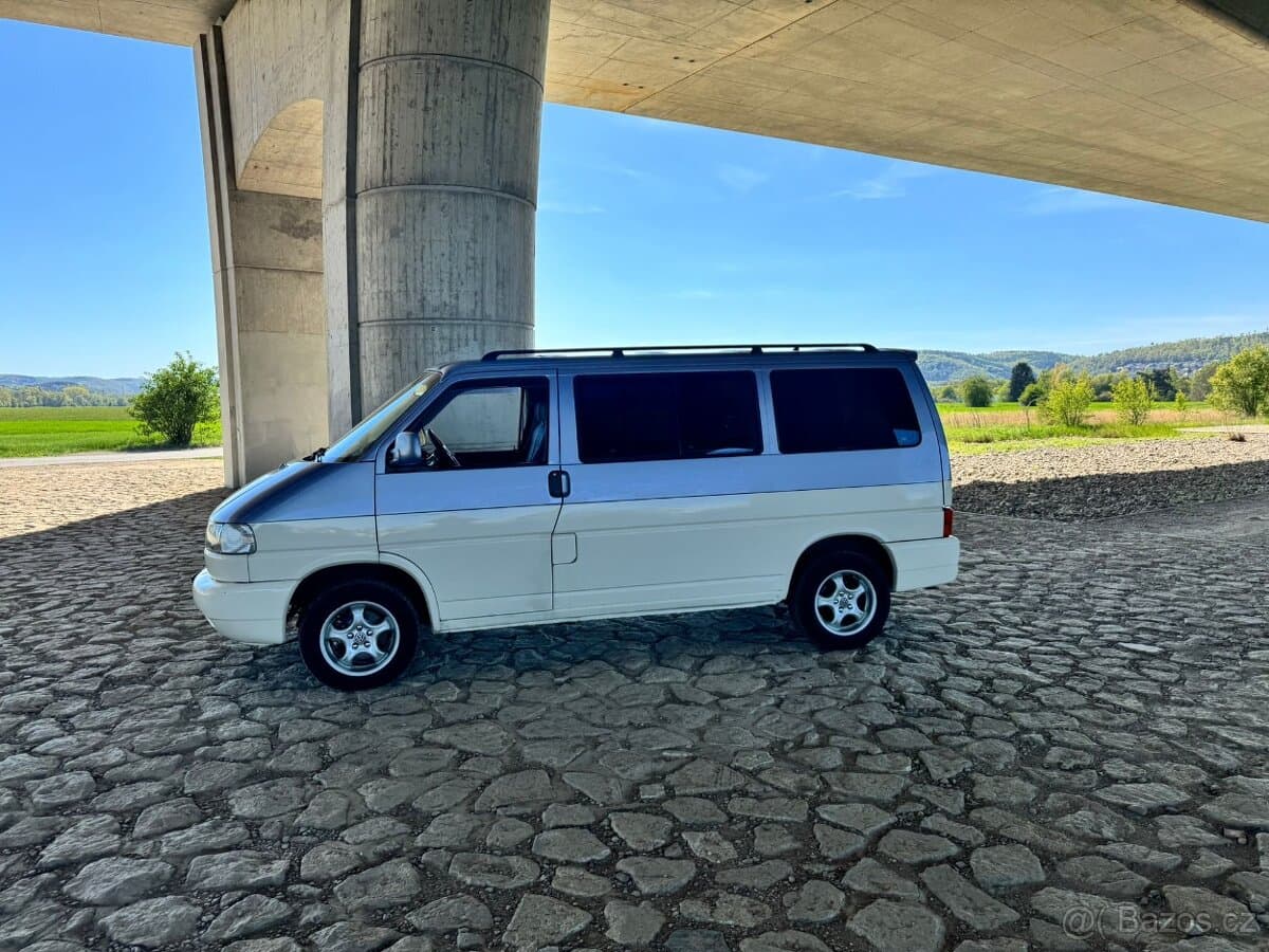 1998 Volkswagen CARAVELLE
