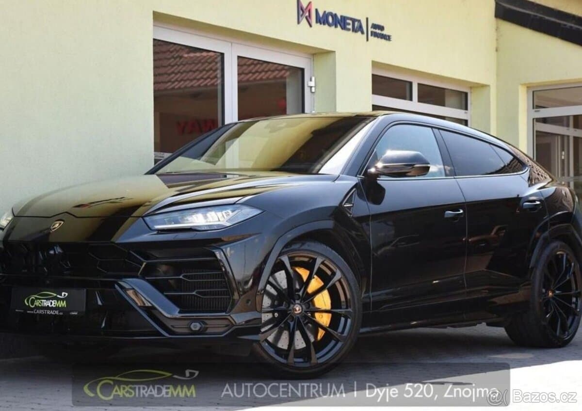 2022 Lamborghini URUS
