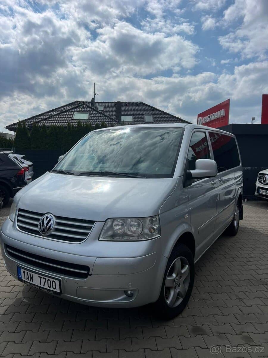 2010 Volkswagen MULTIVAN