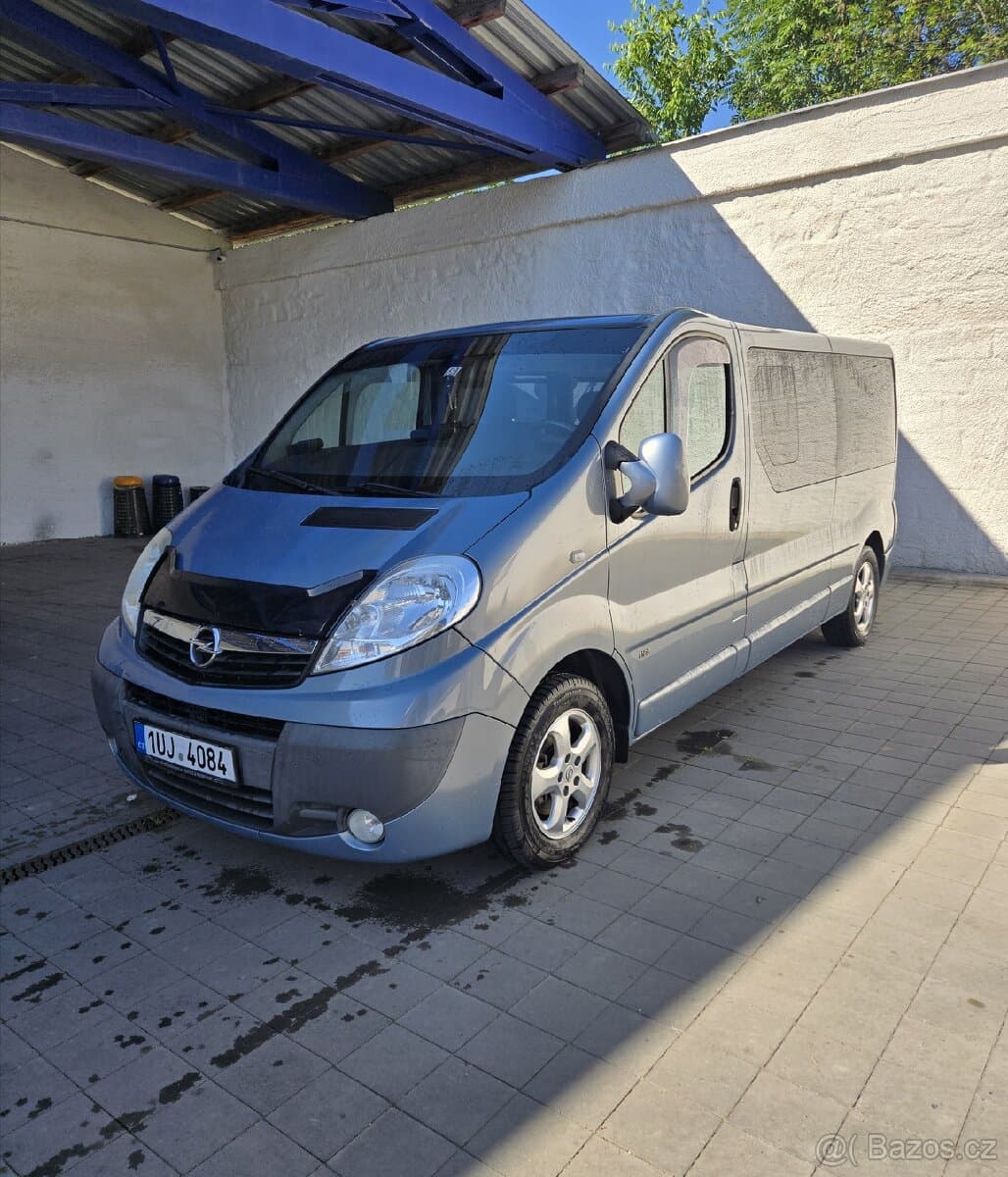 2011 Opel VIVARO