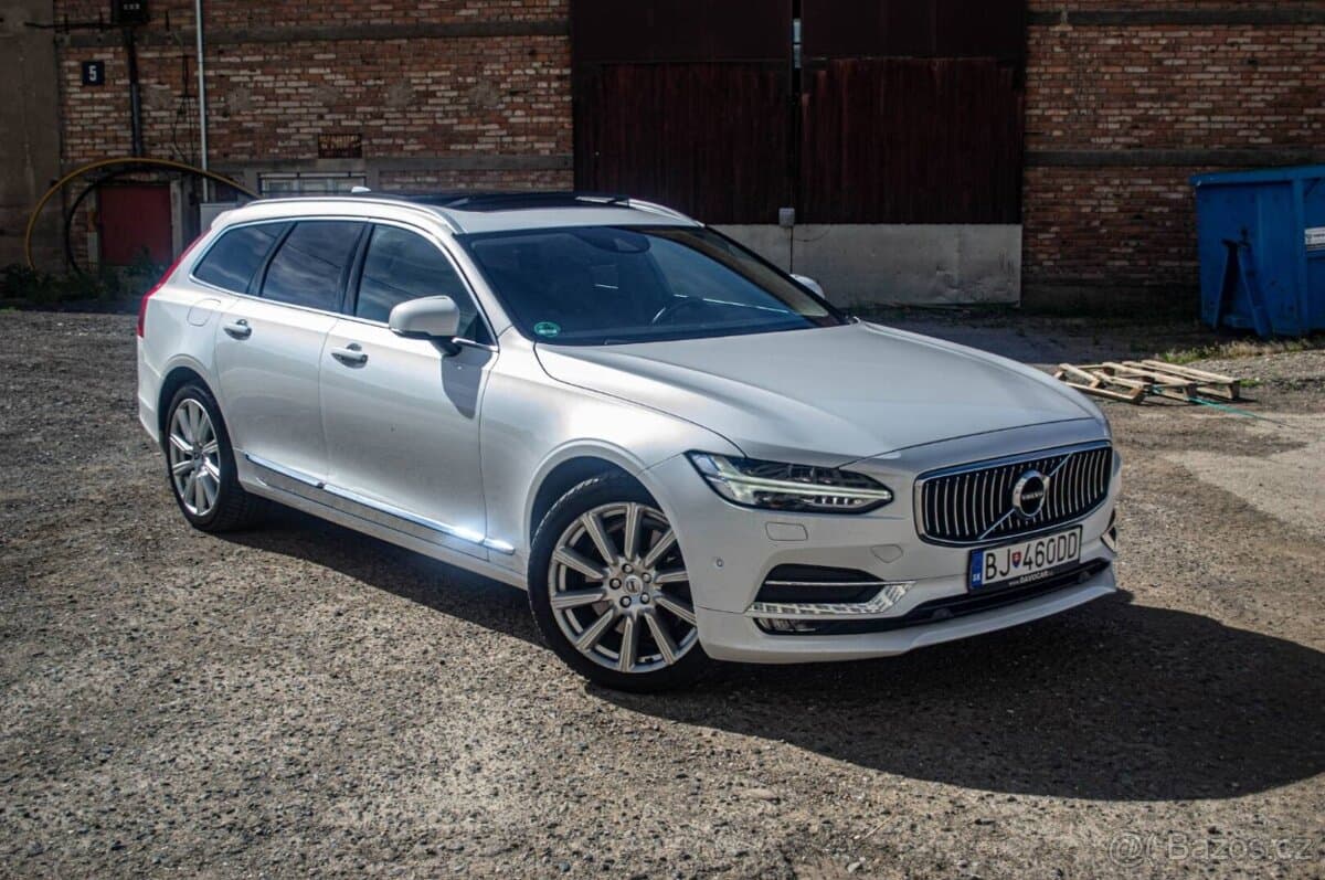 2017 Volvo V90