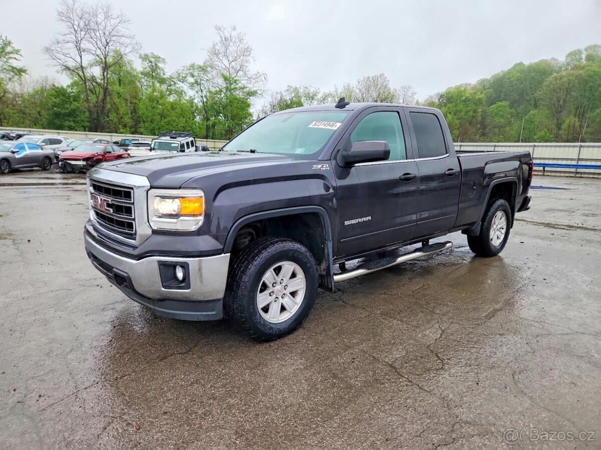 2015 GMC SIERRA
