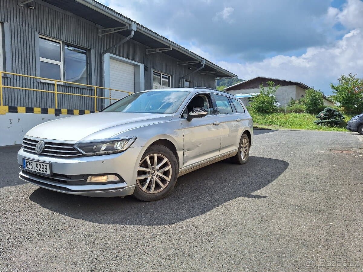 2015 Volkswagen PASSAT