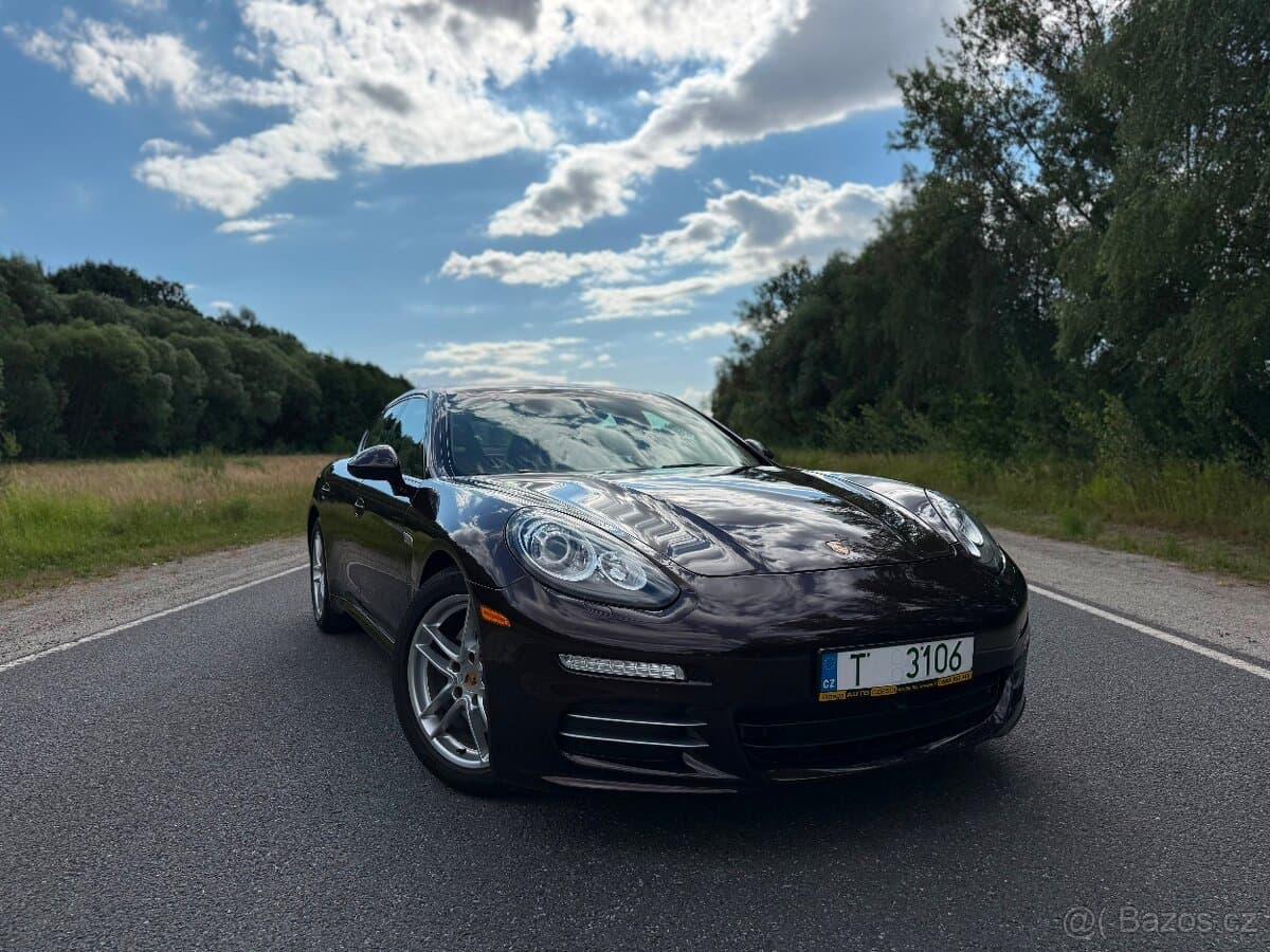 2014 Porsche PANAMERA