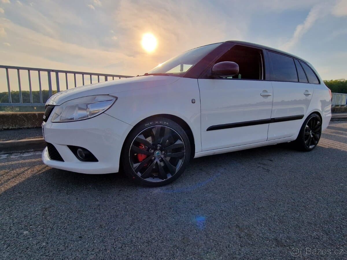 2011 Škoda FABIA