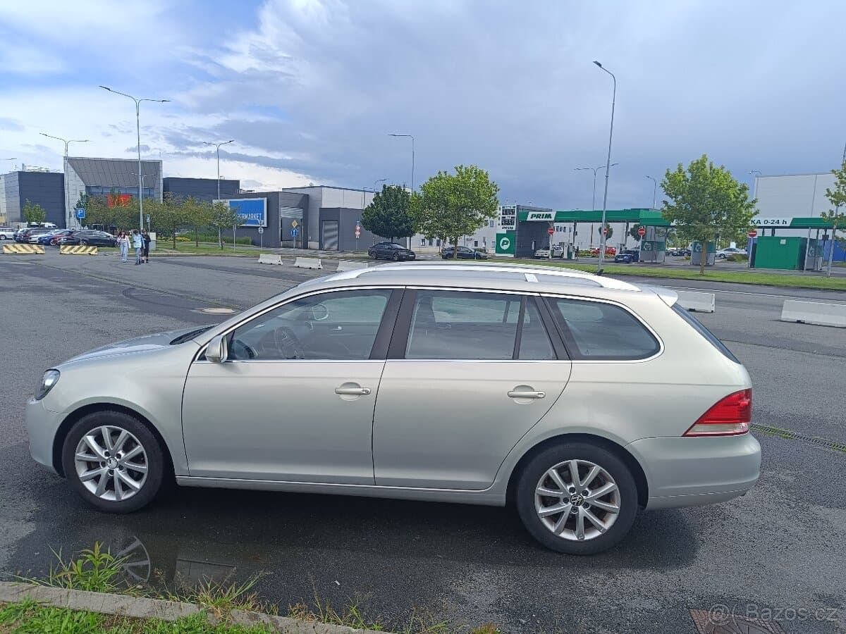 2011 Volkswagen GOLF