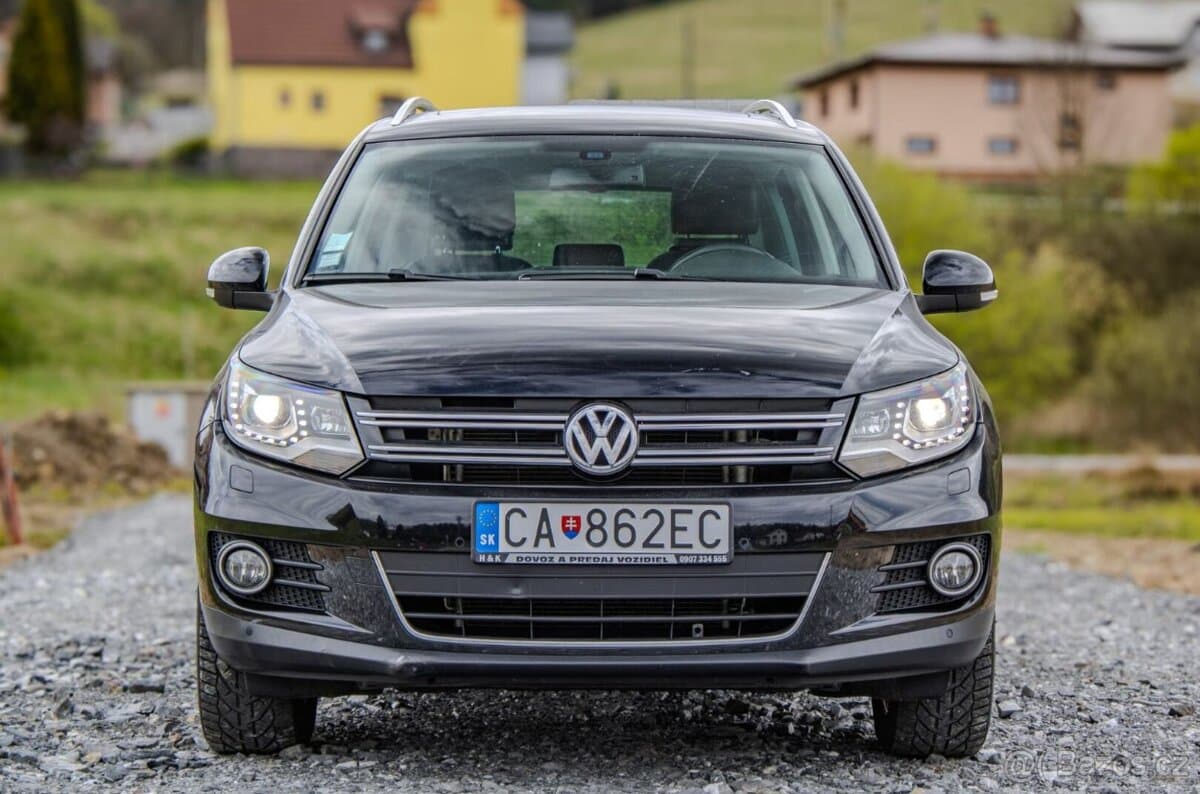 2012 Volkswagen TIGUAN
