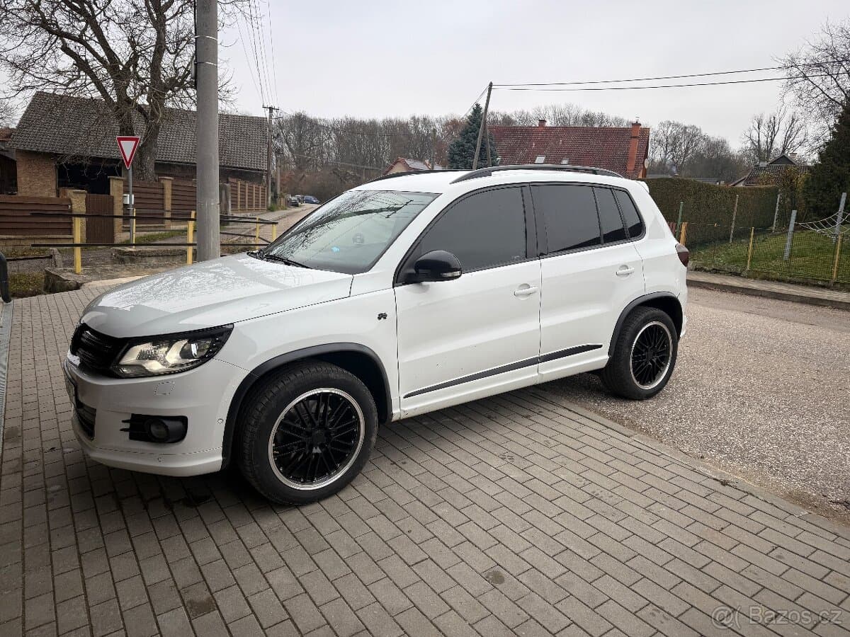 2015 Volkswagen TIGUAN