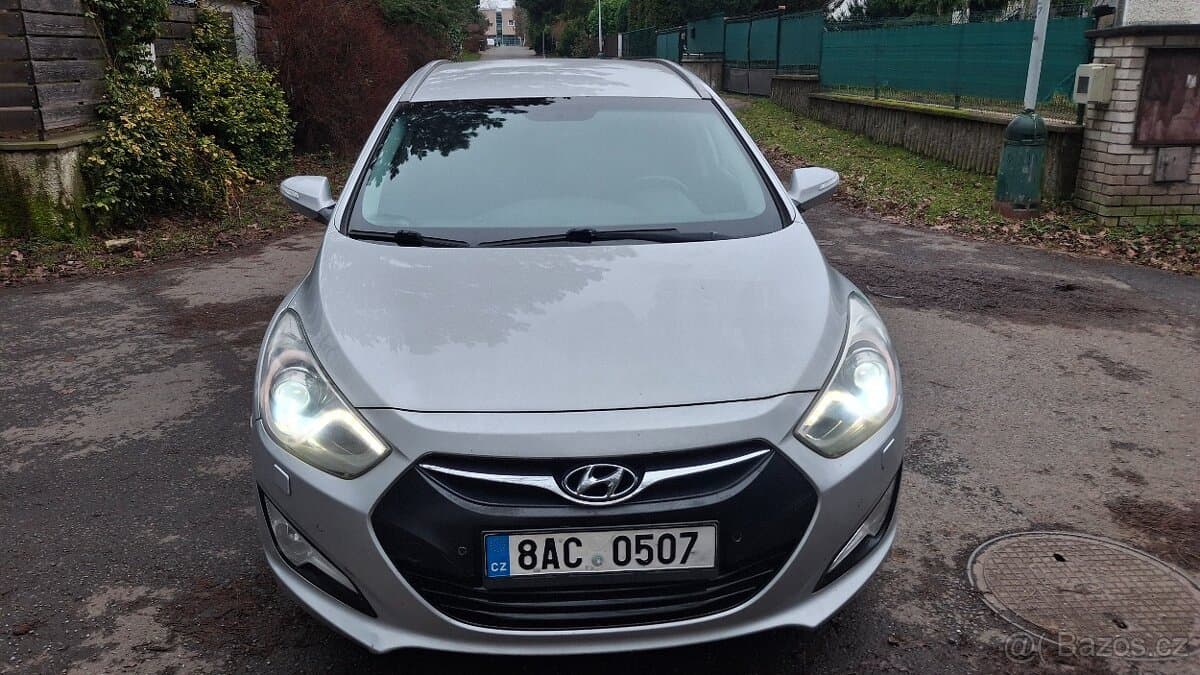 2011 Hyundai i40