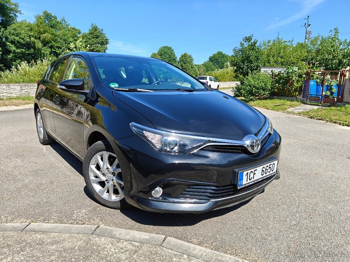 2018 Toyota AURIS