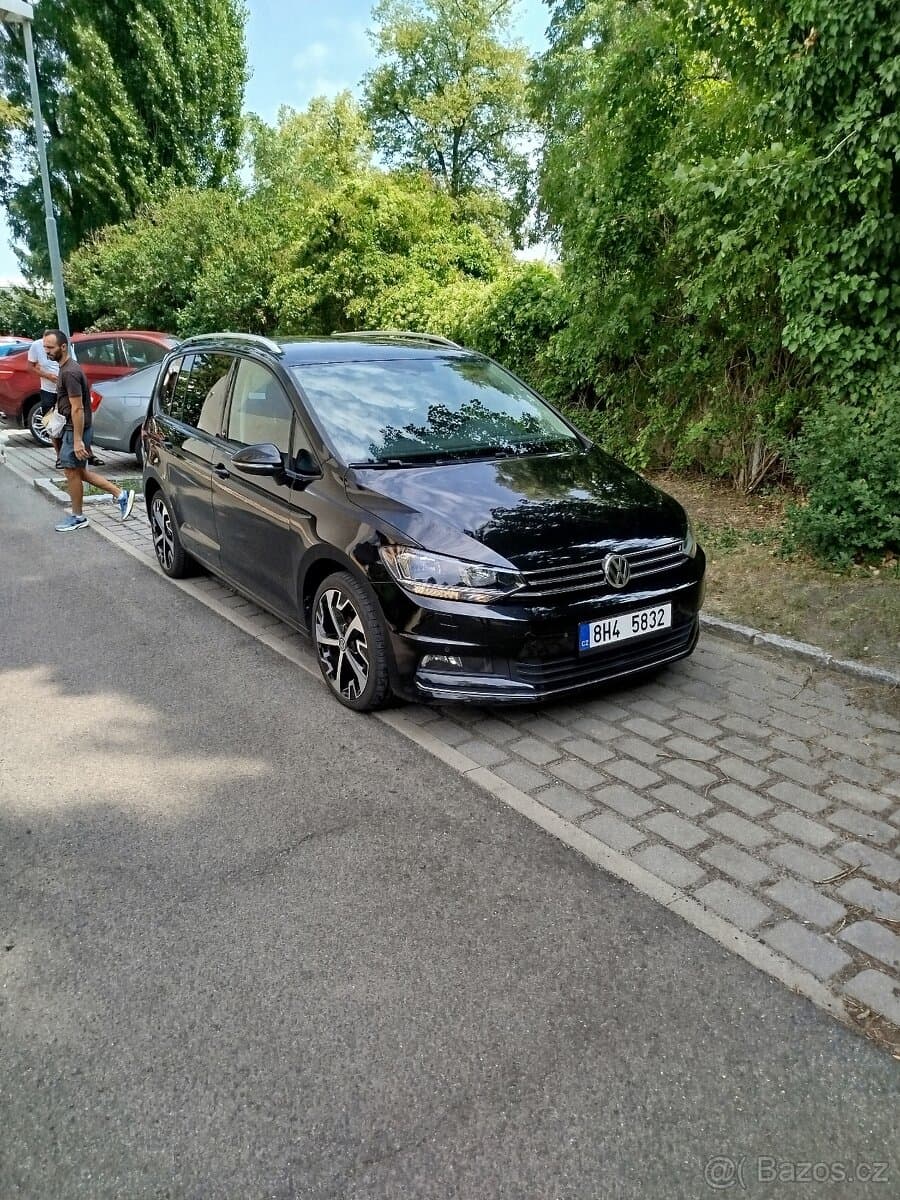 2018 Volkswagen TOURAN