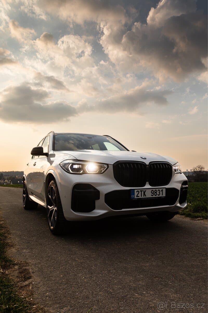 2022 BMW M5