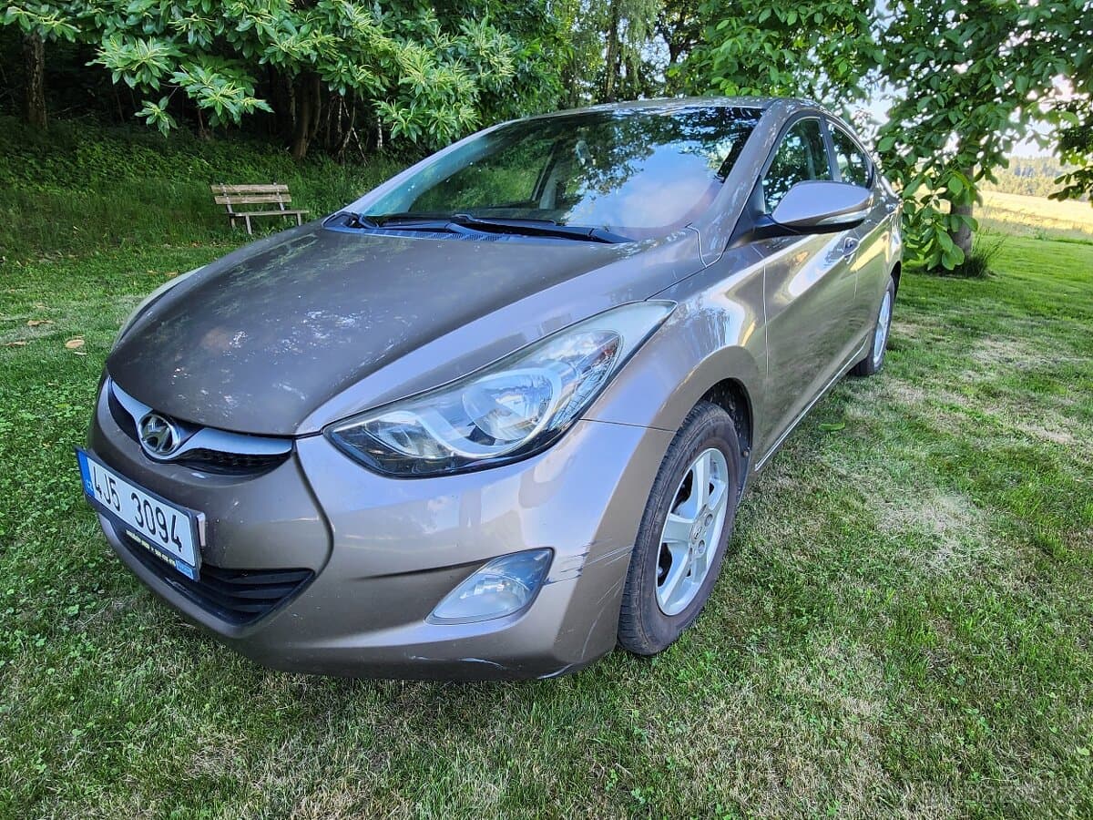 2012 Hyundai ELANTRA