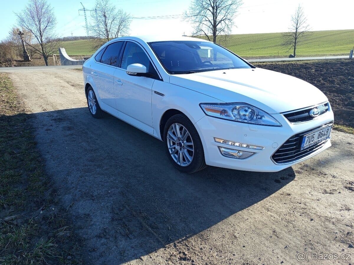 2013 Ford MONDEO