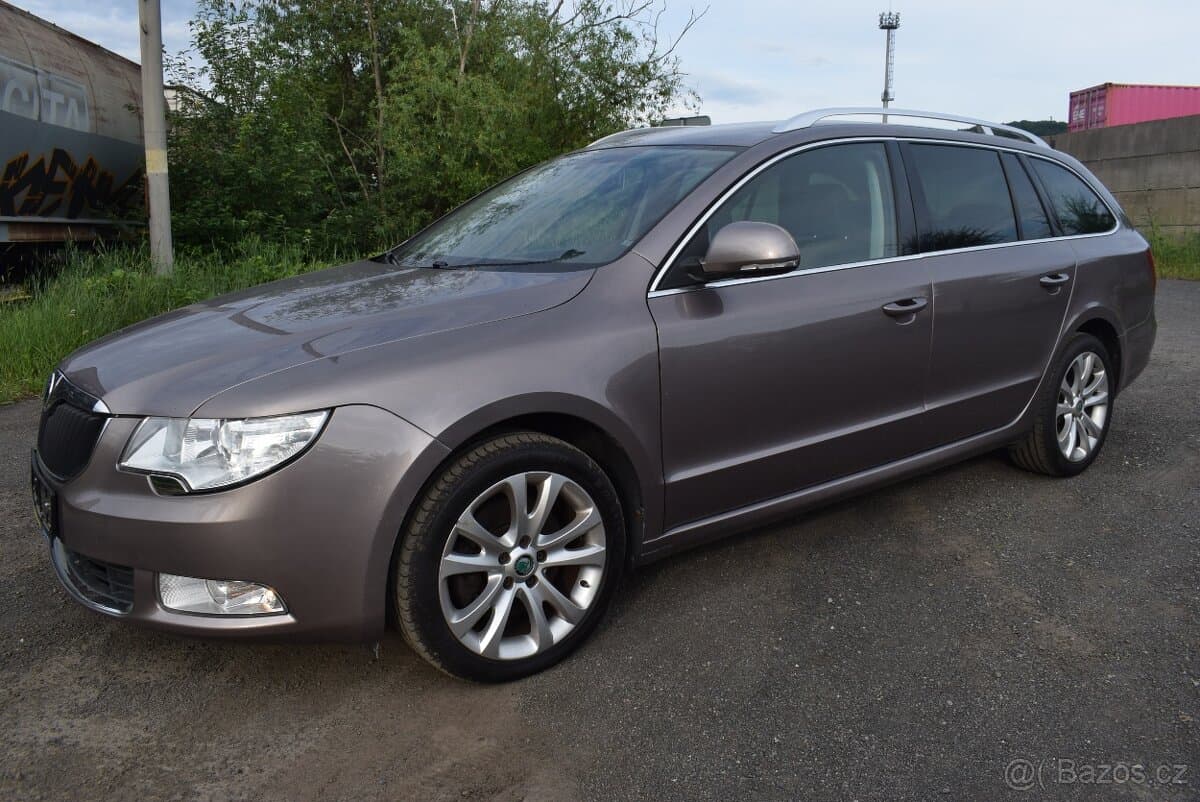 2011 Škoda SUPERB