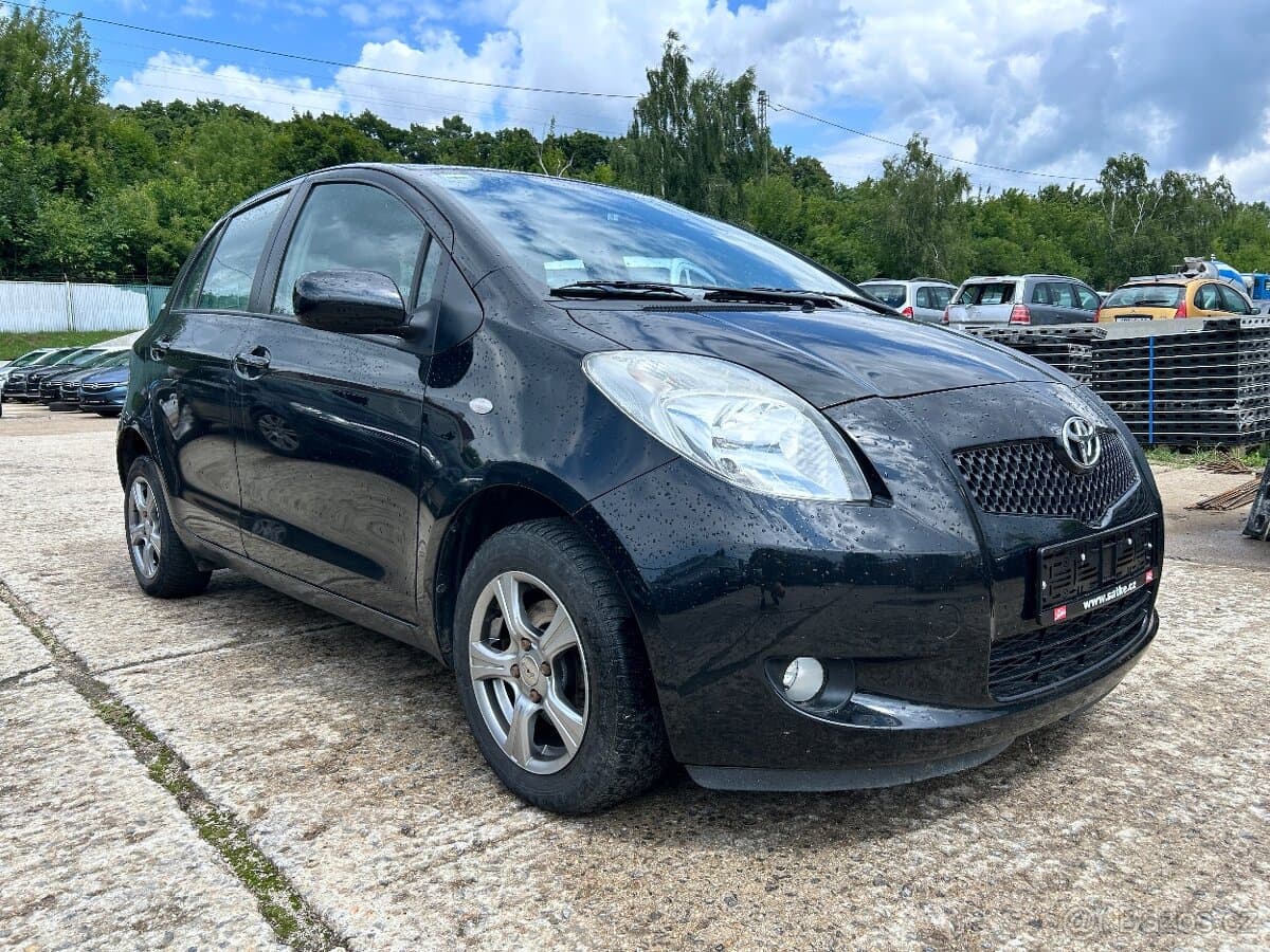 2009 Toyota YARIS