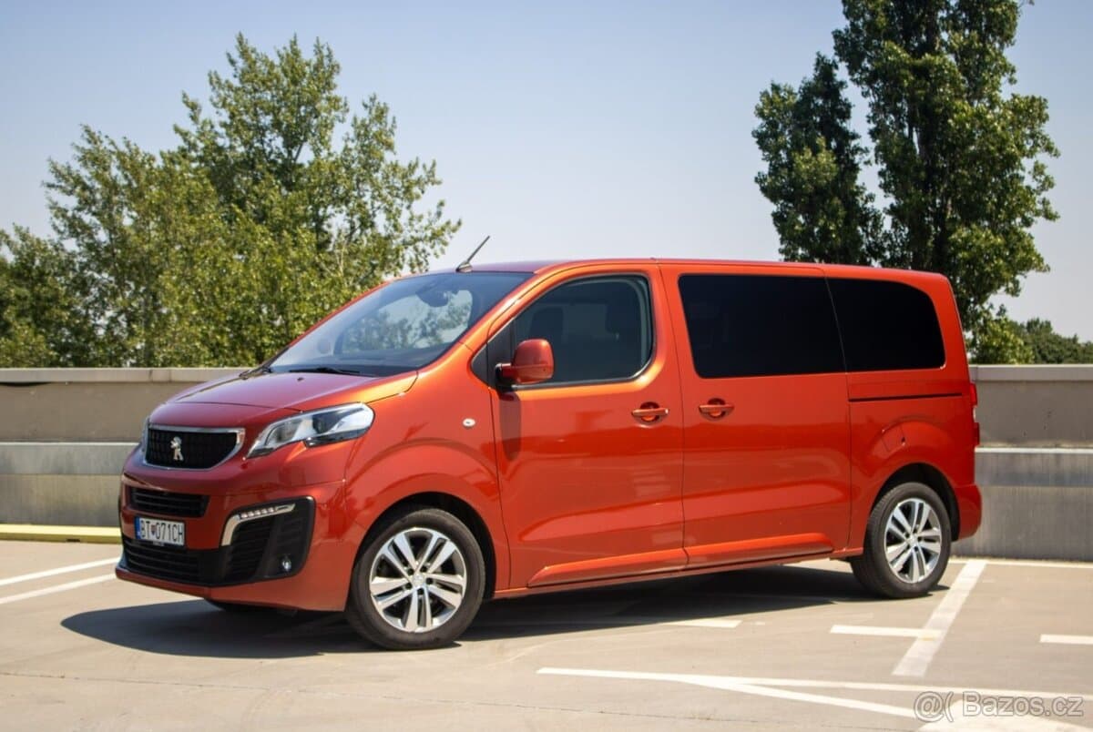 2021 Peugeot TRAVELLER