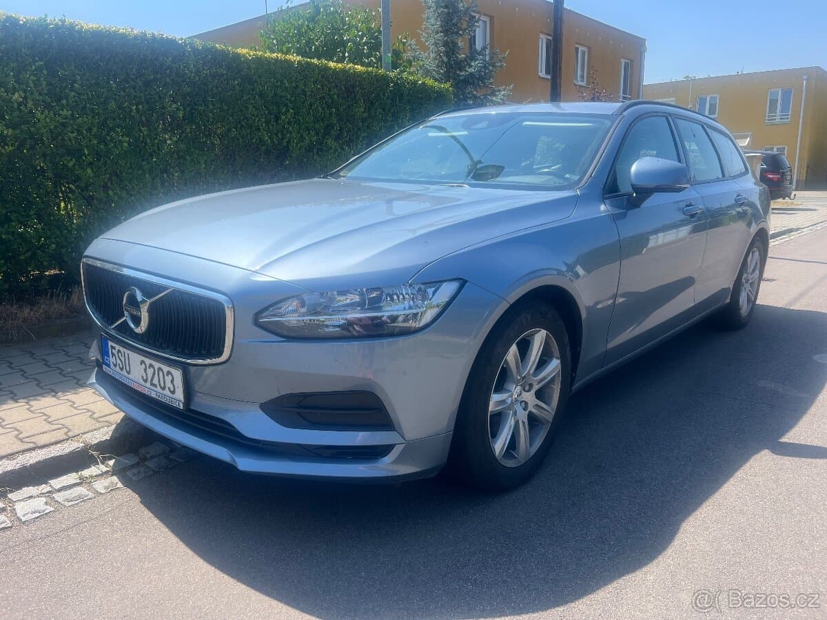 2017 Volvo V90
