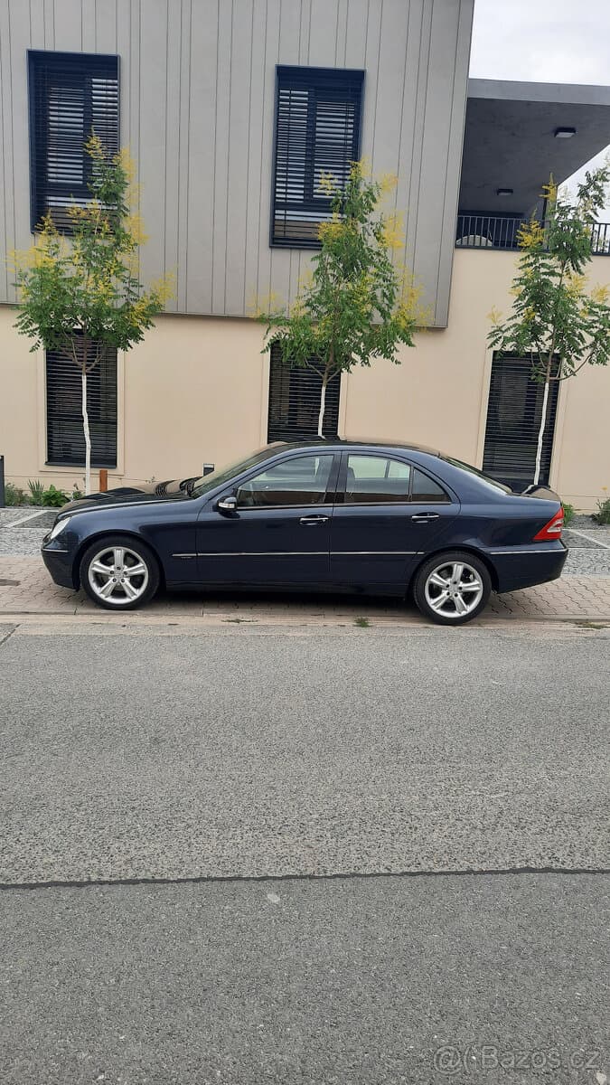 2001 Mercedes-Benz OSTATNÍ